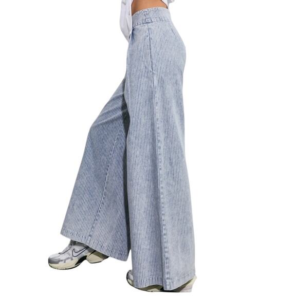 Play My Way Super Wide Leg Pleated Denim Jeans Pants Acid Wash Stripe NWT sz LG - Picture 2 of 11